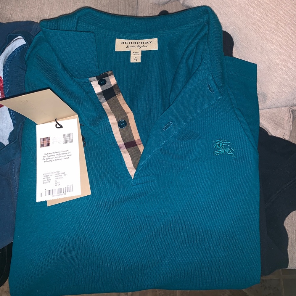 100% authentic Burberry polo